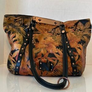 All leather Bag with Cloth lining.